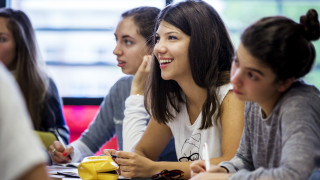 Englisch-Erfahrung in der Universität für Jugendliche bis 20 Jahre Bild
