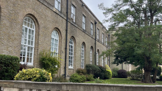 Mill Hill School Bild
